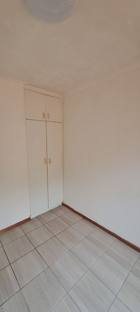 To Let 2 Bedroom Property for Rent in Greenshields Park Eastern Cape